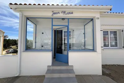 Image de Grande maison 3 chambres, terrasse sud, proche plage et commerces, parking privé