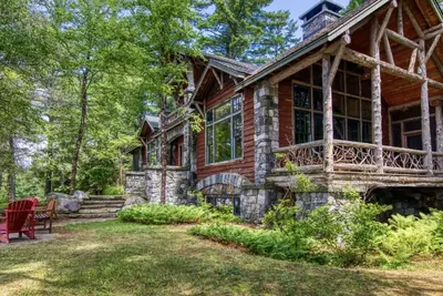 Image de Lake View Chalet, enjoy a Luxury Adirondack Retreat with a walk to town location