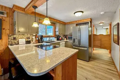 Image de McCall Cabin with Hot Tub, Near Davis Beach