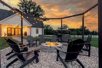 Image de Luxury 6br w Spa+Sauna+Theater+GameRoom+FirePit