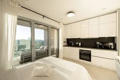 Image de Cozy Studio Near Cloche d'Or w/ Balcony & Wi-Fi