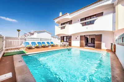 Image de Villa Canto - Trois Chambres Villa, Couchages 6