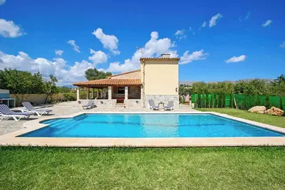 Image de Villa Yesero - Trois Chambres Villa, Couchages 5