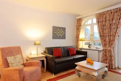 Image de Schwimmbad. Hell. Dampfbad. Residenz Bismarck, Whg. 5 Objekt-id: Hrb/05