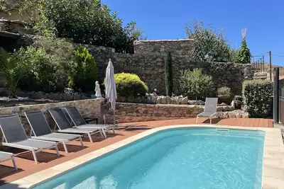 Maison de caractère, piscine privée chauffée, classée 4 ****
