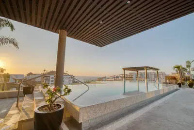 Image de Amazing Condo in the Romantic Zone - Near Beach, Restos, Entertainment, Shopping