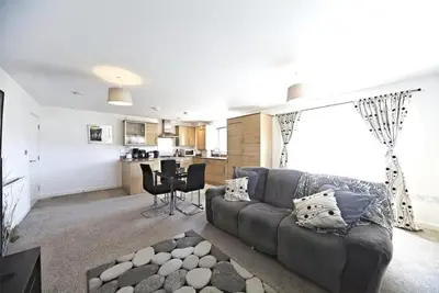Image de Lovely 2-bedroom apartment close to local ponds