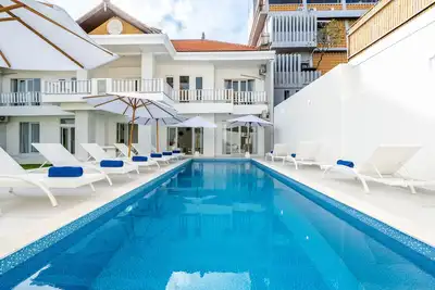 Image de 5 Star Luxury Minimalist Villa White Angel in Seminyak