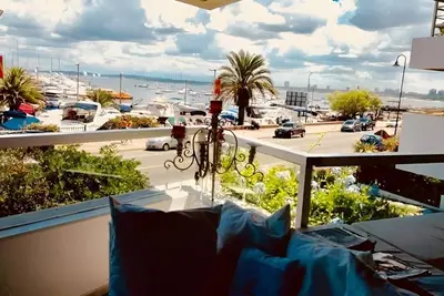Image de Apartment facing the port with a view of the marina