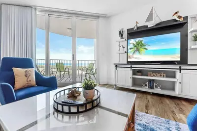 Image de Sunrise Surprise 9th Fl, Pools, Beach walk/shuttle