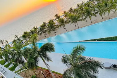 Image de Beachfront 3br-3ba SunsetParadise