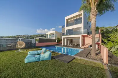 Image de With pool and superb sea view - Villa Candelária