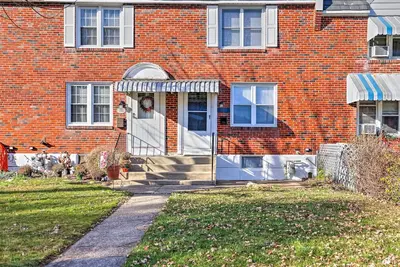 Image de ‘The Gallery’, an Allentown Retreat w/ Views!
