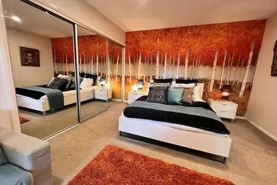 Image de Pet friendly-Leafy Ground Floor Studio -Secure Courtyard, quiet neighbourhood