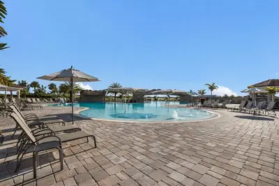 Image de Beautiful Condo located on Golf Course in a Gated Community!