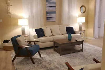 Image de Family Fun! Across from Beach, 3 min walk, Ocean Views, Luxury Family home