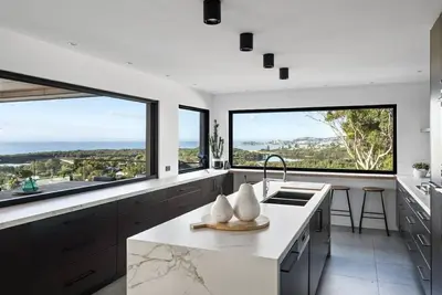 Image de Luxe Terrigal Beach ocean view