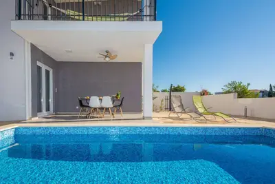 Image de Villa Eva (20743-K1) - Vir - île de Vir