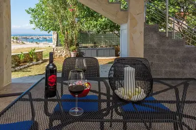Image de Appartements Andelic (17325-A1) - Vir - île de Vir