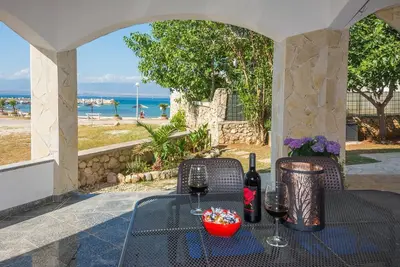Image de Appartements Andelic (17325-A2) - Vir - île de Vir
