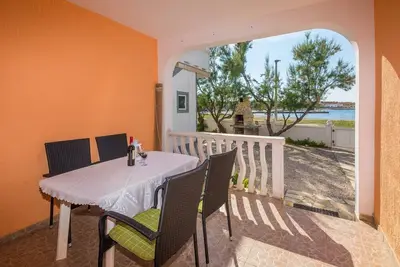 Image de Appartements Jancic (17729-A2) - Vir - île de Vir
