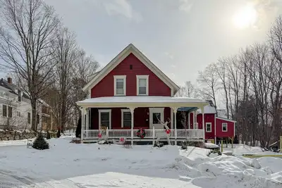 Image de Bethel Grand Mountain Lodge by Sunday River |Sleeps 20+|Hot Tub|Dog-Friendly