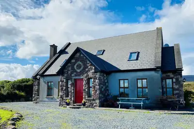 Image de Stone fronted detached cottage just over 2 miles from Mulranny village