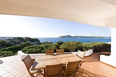 Image de Fantastic front row villa with breathtaking sea view
