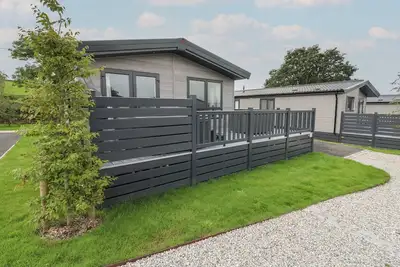 Image de Penmarlam Lodge Retreat 18, pet friendly, with hot tub in Bodinnick