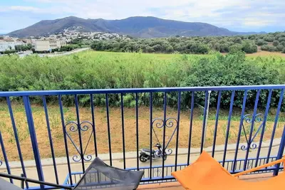 Image de Confortable Appartement à Llançà , Près de la Plage et des Activités, Idéal pour Familles
