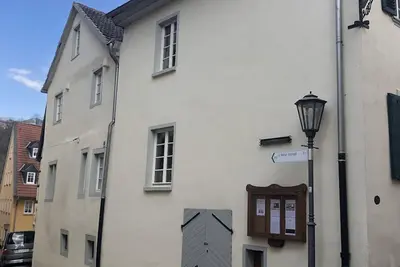 Image de Idyllic large vacation home (listed building) in the old town
