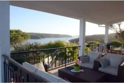Image de Maison sur l'estuaire du rio Mira, 4 chambres et 4 salles de bains,