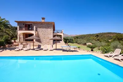 Image de Villa \"Plomera\" avec piscine privée et Wi-Fi