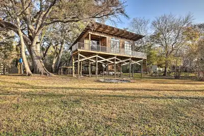 Image de Fort White Retreat: Deck & River Access!