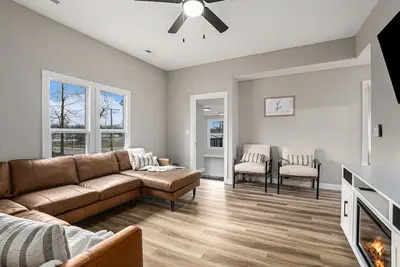 Image de The House On Main