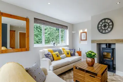 Image de 3 chambres à coucher à Shirland, near Alfreton