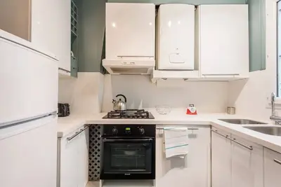 Image de 75sqm Marais 2 bedroom apartment