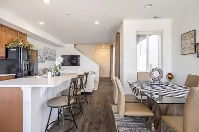 Image de Home away from home