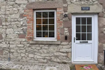 Image de 2 chambres à coucher à Wirksworth, near Matlock