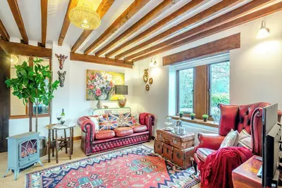 Image de 3 chambres Ă coucher Ă Stoke Holy Cross