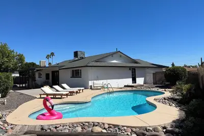 New remodel w pool - close to Asu/Scottsdale/Spring training