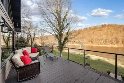 Image de The Eagles’ View Riverstone Retreat