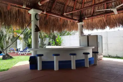 Image de House on the high seas with access to the beach