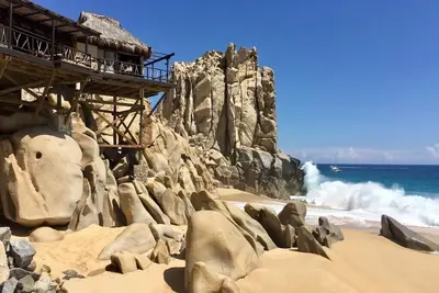 Image de Studio- 5 Start Hotel on Private Beach by Land's End Arch