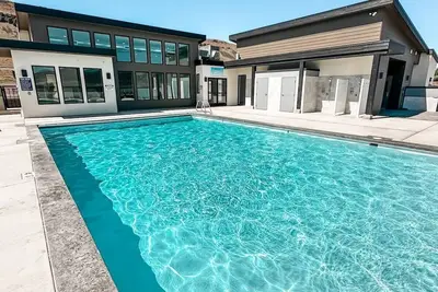 Image de Riverview Retreat · Riverview Retreat - Community Pool open!