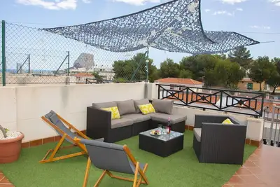 Image de Confortable appartement pour 5 personnes avec climatisation, Wifi, piscine, terrasse et parking