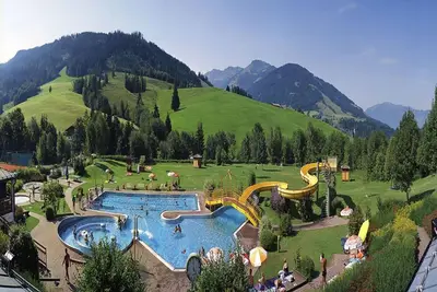 Image de Maison de vacances moderne près du domaine skiable