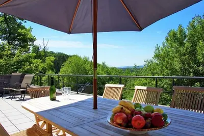 Image de Villa avec sauna infrarouge proche golf