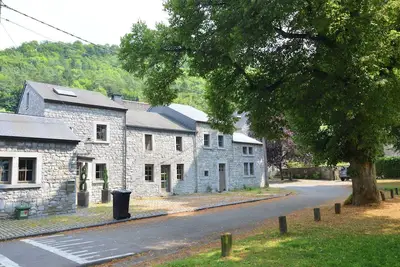 Image de Cottage de luxe au bord d'une rivière à Hamoir