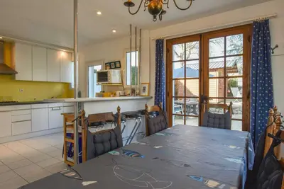 Image de Maison de vacances moderne avec jardin